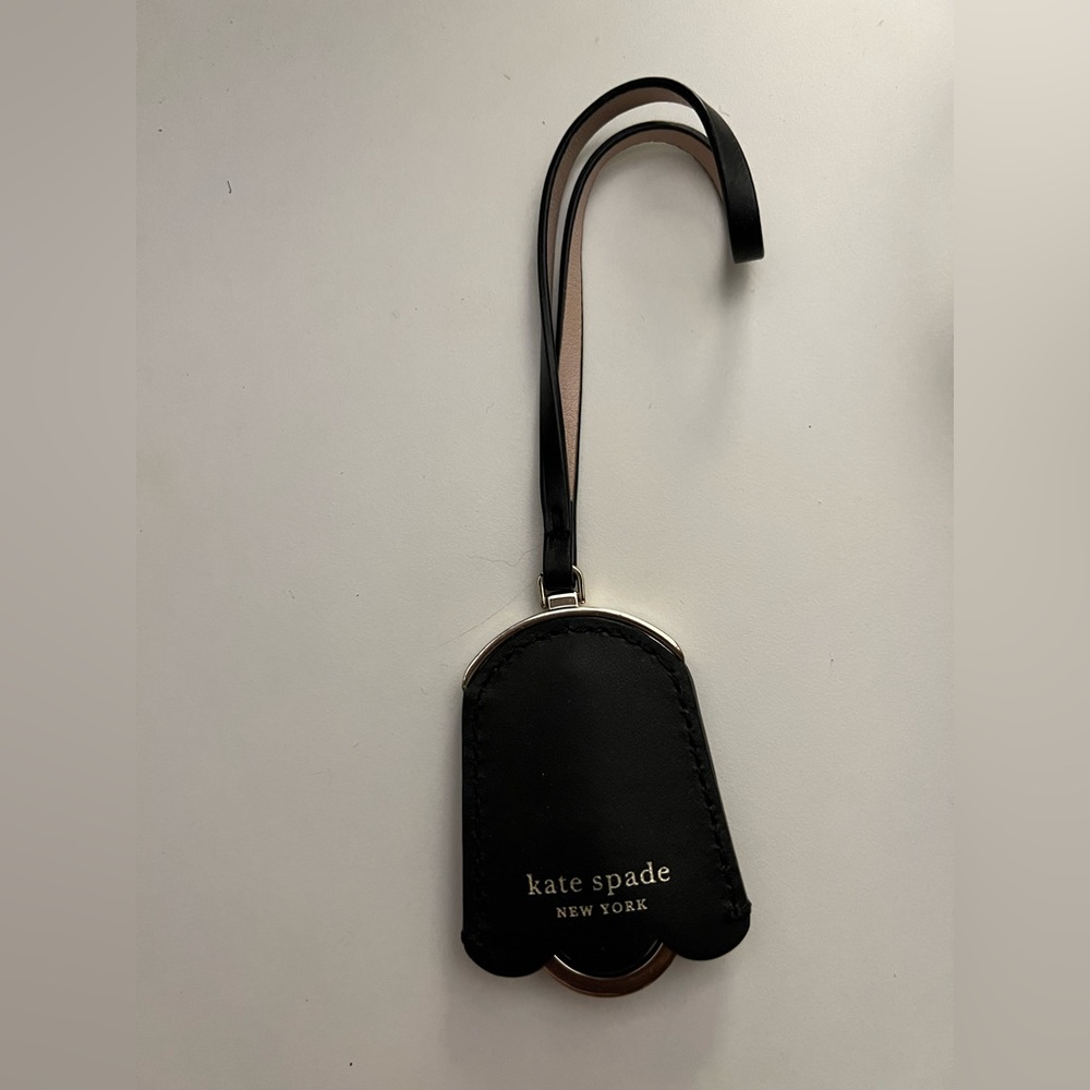 Kate spade scallop keychain